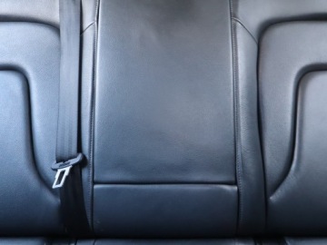 Audi A4 B8 Avant Facelifting 2.0 TDI 112g 136KM 2012 Audi A4 2.0 TDI, Skóra, Klima, Klimatronic, zdjęcie 9