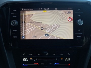 Volkswagen Passat B8 Variant Facelifting 2.0 TDI SCR 150KM 2022 Volkswagen Passat SalonPL serwis ASO 2.0TDI 150KM MatrixLED pakiety AppCon, zdjęcie 19