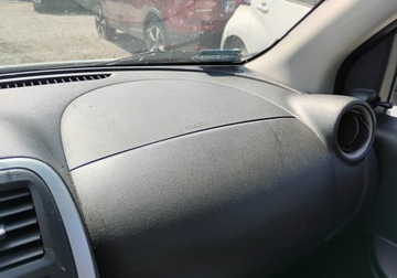 Nissan Micra IV Hatchback 5d Facelifting 1.2 80KM 2015 Nissan Micra 2015r, 1.2 Benzyna. Lekko uszkodzony prawy przod i lewy tyl., zdjęcie 11