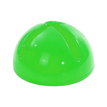 Футбольный разметочный столб. Основание футбольного мяча. Зеленое сливовое отверстие.