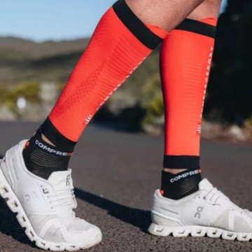 Компрессионные рукава для икр Сверхлегкий COMPRESSPORT R2V3 Красный/Черный T3