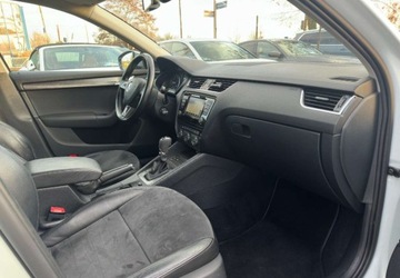 Skoda Octavia III Scout 2.0 TDI 184KM 2015 Skoda Octavia Skoda Octavia III Scout 2.0 TDI DSG 4x4 2.0 Diesel 184KM, zdjęcie 14