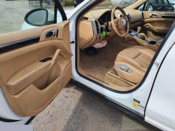 Porsche Cayenne II SUV 3.6 V6 300KM 2012 Porsche Cayenne Standard 3.6 benzyna 300 KM 2012r, zdjęcie 10