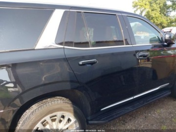 Cadillac Escalade III 2023 Cadillac Escalade Premium Luxury 2023 6.2 Benzyna 420KM, zdjęcie 6