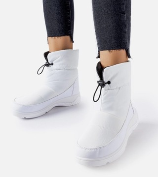 Białe damskie ocieplane śniegowce 25619 rozmiar 37