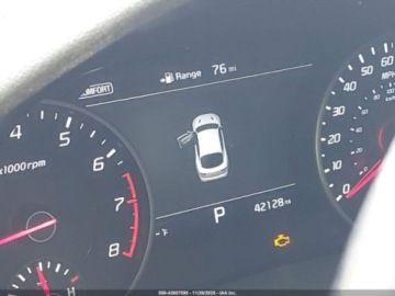 Kia Stinger Liftback 3.3 T-GDi 366KM 2018 Kia Stinger 2018 r., 3.3 L GT1 AWD 3.3 Benzyna 365KM, zdjęcie 6