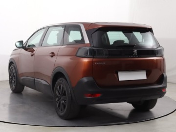 Peugeot 5008 II Crossover Facelifting 1.2 PureTech 130KM 2021 Peugeot 5008 PureTech 130, 7 miejsc, Klima, zdjęcie 3