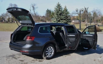 Volkswagen Passat B8 Variant Facelifting 1.5 TSI EVO 150KM 2020 Volkswagen Passat Variant GWARANCJA, 2020, 1.5 Benzyna, Automat DSG, Niski, zdjęcie 22