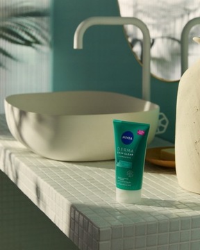 NIVEA DERMA SKIN Пилинг от несовершенств 150мл