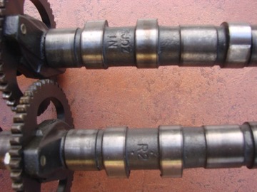 HONDA CB 750 SEVEN FIFTY WAŁKI ROZRZĄDU