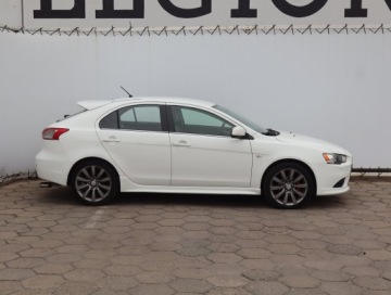 Mitsubishi Lancer IX Sportback 2.0 DID DOHC 140KM 2010 Mitsubishi Lancer 2.0 DI-D, Navi, Xenon, Klima, zdjęcie 5
