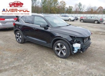Volvo XC40 2024 Volvo XC 40 B5 Plus Bright Theme 2024 2.0l 2.0 Benzyna 247KM