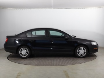 Volkswagen Passat B6 Sedan 2.0 FSI 150KM 2005 VW Passat 2.0 FSI, Klima, Klimatronic, Tempomat, zdjęcie 5