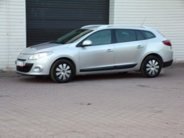 Renault Megane III Grandtour 1.4 16v TCe 130KM 2011 Renault Megane HANDS FREE NAVI KLIMATRONIC, zdjęcie 8