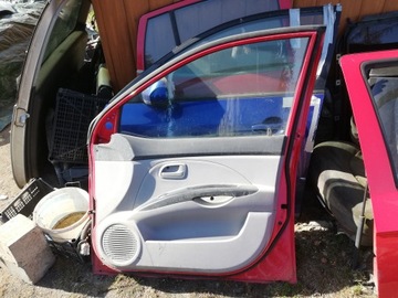 DVEŘE PRAVÉ PŘEDNÍ KOMPLETNÍ HYUNDAI GETZ 5D