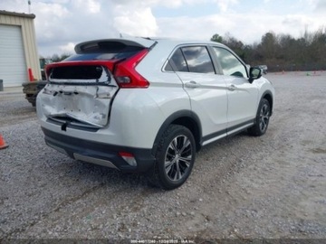 Mitsubishi Eclipse Cross 2018 Mitsubishi Eclipse Cross 2018 MITSUBISHI ECLIPSE CROSS SEL 1.5 Benzyna, zdjęcie 4