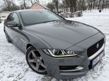 Jaguar XE Sedan 2.0 i4 180KM 2018 Jaguar XE Jaguar XE 2.0 D R-Sport 2.0 Diesel 180KM, zdjęcie 17