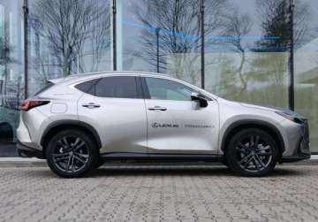 Lexus NX II SUV Facelifting 2.5 450h+ 309KM 2025 Lexus NX NX 450h Prestige Design Tazuna FV23 Salon PL DEMO, zdjęcie 3