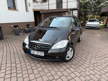 Mercedes Klasa A W169 Coupe 1.5 160 95KM 2010 Mercedes A-Klasa ELEGANCE Tylko158tyśkm! 1WŁ 2010 KLIMA 1.5 Prosta Benzyna