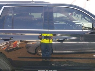 Chevrolet Tahoe GMT900 2017 Chevrolet Tahoe 2017 Chevrolet Tahoe 4WD 4dr LT 5.3 Benzyna 355KM, zdjęcie 5