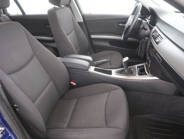 BMW Seria 3 E90-91-92-93 Touring E91 2.0 318d 143KM 2008 BMW 3 318 d, Klima ,Bezkolizyjny, Parktronic,ALU, zdjęcie 8
