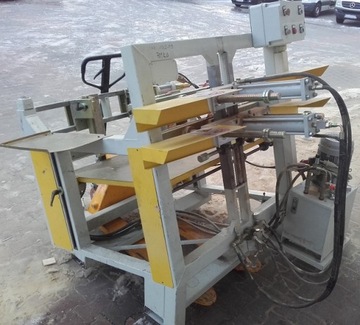 Пресс для стульев Comec