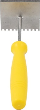 Скребок для решетки из нержавеющей стали с пластиковой ручкой.