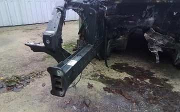 PANAMERA 971 PODŁUZNICA PRAWA ĆWIARTKA PRZÓD