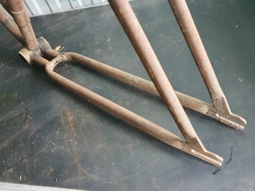 ОЧЕНЬ СТАРЫЙ ВИНТАЖНЫЙ ВЕЛОСИПЕД С РАМОЙ MIFA