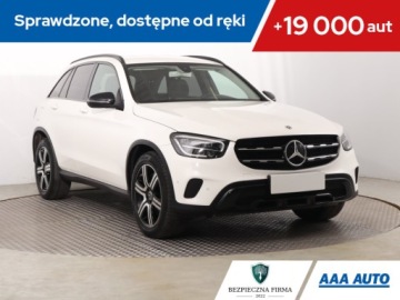 Mercedes GLC C253 SUV Facelifting 2.0 200d 163KM 2020 Mercedes GLC GLC 200 d 4MATIC, Salon Polska