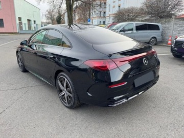 Mercedes CLA C118/X118 2025 MERCEDES-BENZ CLA 200 AMG Line Sedan 1.5 (163KM) 2025, zdjęcie 2