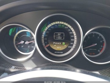 Mercedes CLS W218 2012 Mercedes-Benz CLS 63 AMG 2012 5.5l 5.5 Benzyna 518KM, zdjęcie 10