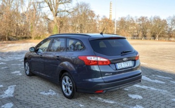 Ford Focus III Kombi 1.0 EcoBoost 125KM 2013 Ford Focus SW 2013 r. Benzyna 125KM, zdjęcie 2