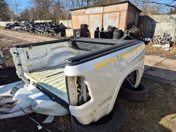 Paka Buda Zabudowa Listwy Dodge RAM 5.7 ft 2019-