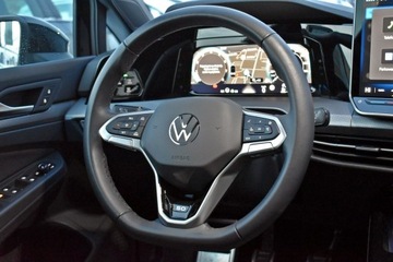 Volkswagen Golf VIII Hatchback 1.5 TSI EVO 150KM 2024 Volkswagen Golf Bezwypadkowy / Salon Polska /, zdjęcie 18