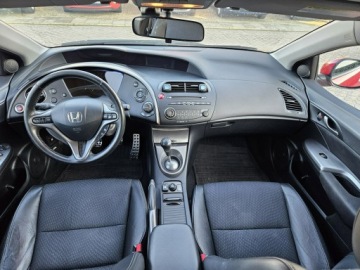 Honda Civic VIII Hatchback 3d 1.8 i-VTEC 140KM 2009 Honda Civic 1,8 benzyna+lpg 140KM, zdjęcie 6