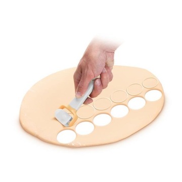 КРУГЛОРЕЗКА ДЛЯ ПЕЧЕНЬЯ TESCOMA 15,5 см