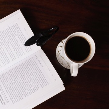 Гибкая светодиодная лампа для чтения книг с зажимом