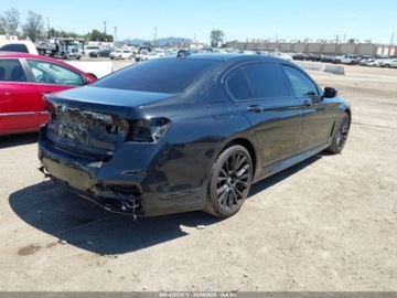 BMW Seria 7 G70 2022 BMW Seria 7 740 I 2022 3.0l 3.0 Benzyna 335KM, zdjęcie 5