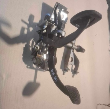 Pedał hamulca i sprzęgła Subaru Impreza GH 08 13