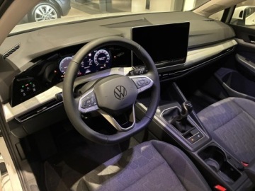 Volkswagen Golf VIII Hatchback Facelifting 2.0 TDI SCR 116KM 2025 Volkswagen Golf Variant Life Plus 2.0 TDI 115KM, zdjęcie 4
