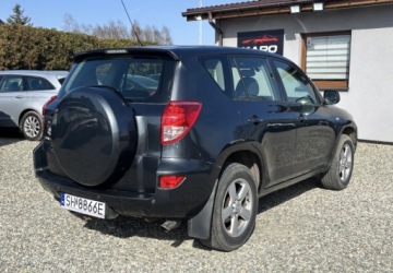 Toyota RAV4 III MPV 2.2 16V D-4D 136KM 2006 Toyota RAV4 Naped 4x4 2.2 Diesel 136KM, zdjęcie 6