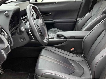 Lexus UX Crossover Facelifting 2.0 300h 199KM 2025 Od ręki - 300h F Sport 2.0 Hybrid Dynamic Force 199KM | Podgrzewane fotele!, zdjęcie 3