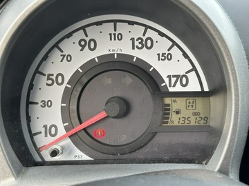 Citroen C1 I Hatchback 3d Facelifting 1.0 i 68KM 2010 Citroen C1 I 2010 1.0 12V 68KM automat, klima, zdjęcie 13