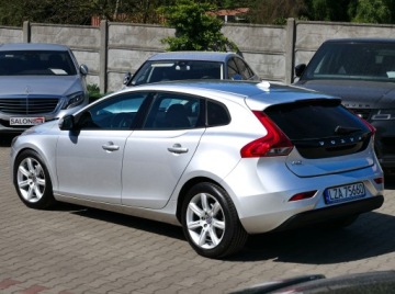 Volvo 2015 Volvo V40 115 koni Aut Ideał Spalanie 4l ON Ambiente 17” DVD parktroniki, zdjęcie 6