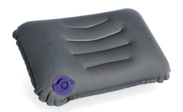 Надувная подушка Trekmate Air Lite.