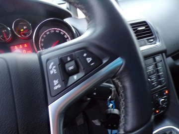 Opel Meriva II Mikrovan Facelifting 1.4 Turbo ECOTEC 140KM 2015 OPEL MERIVA 1.4 BENZ NAVI ALU KAMERA ZAMIANA, zdjęcie 11