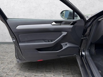 Volkswagen Passat B8 Variant Facelifting 1.5 TSI EVO 150KM 2022 Volkswagen Passat 1.5 TSI / 150 KM Business DSG FV, zdjęcie 10