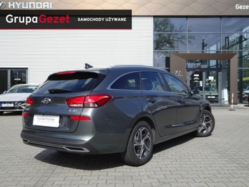 Hyundai i30 III Hatchback Facelifting 1.5 T-GDI 48V 160KM 2022 Hyundai i30 Wagon Smart 1.5 T-GDI 6MT (160KM) + pakiet Led kolor Amazon Gre, zdjęcie 3