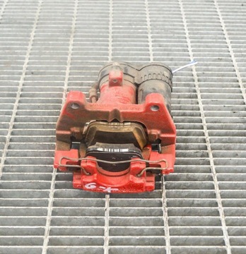 JAGUAR F-PACE 2017 LEVÝ STRANA ZADNÍ TŘMEN BRZDOVÝ